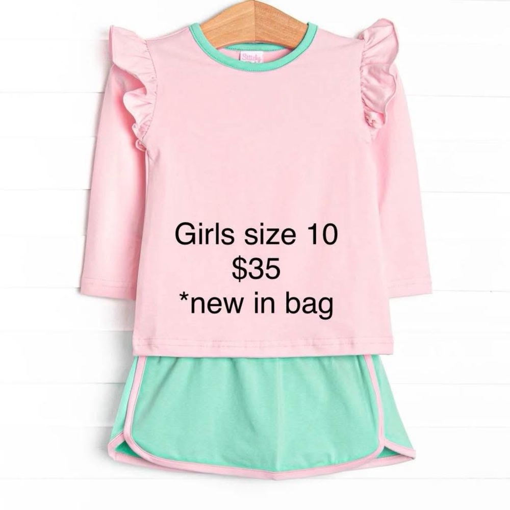 Stitchy Fish Athletic Skort Set